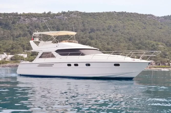 Яхта Princess 50